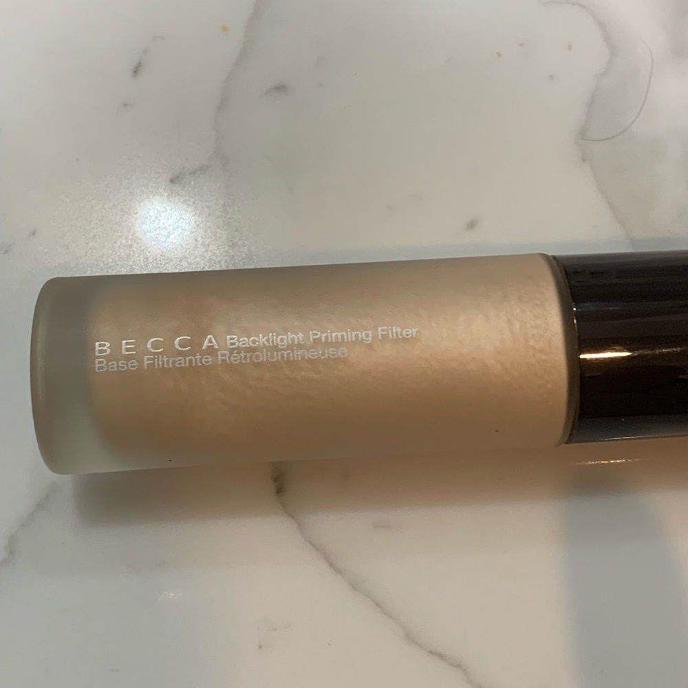 Becca backlight priming filter face primer